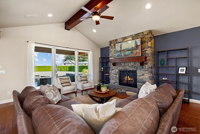 6818 Baker Ridge Drive, Lynden, WA 98264