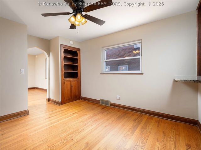 5009 Virginia Avenue, Charleston, WV 25304