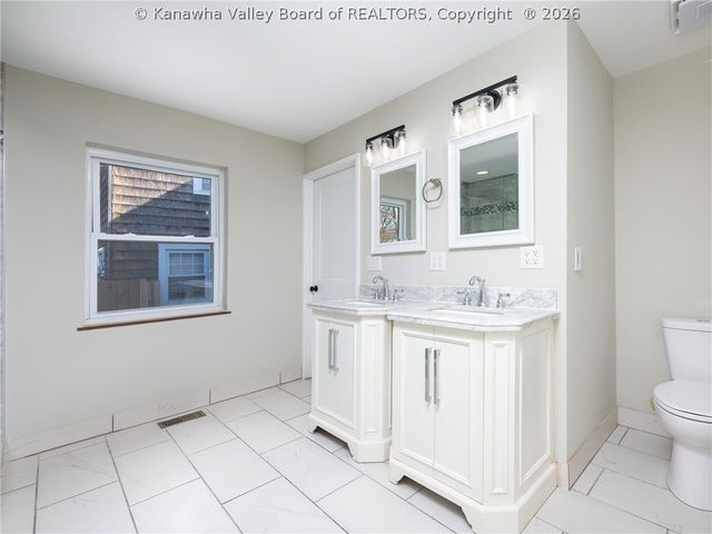 5009 Virginia Avenue, Charleston, WV 25304