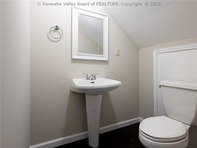 5009 Virginia Avenue, Charleston, WV 25304