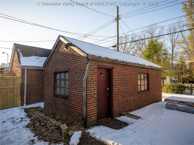 5009 Virginia Avenue, Charleston, WV 25304