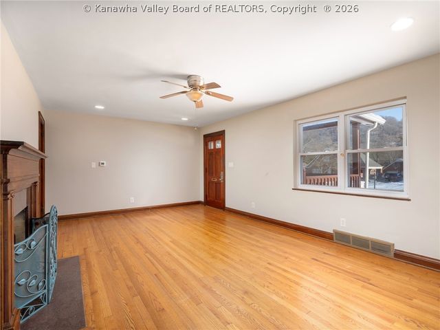 5009 Virginia Avenue, Charleston, WV 25304