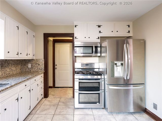 5009 Virginia Avenue, Charleston, WV 25304