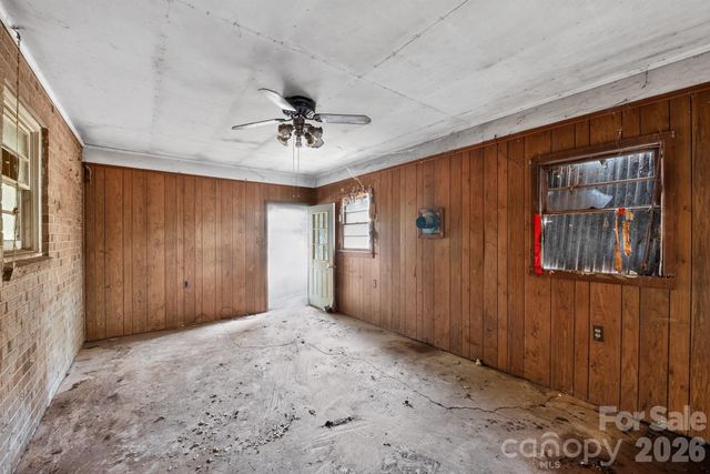 1393 Field Circle, Hickory, NC 28602