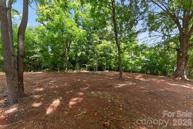 1393 Field Circle, Hickory, NC 28602