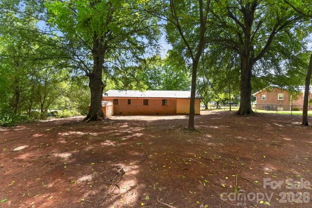 1393 Field Circle, Hickory, NC 28602