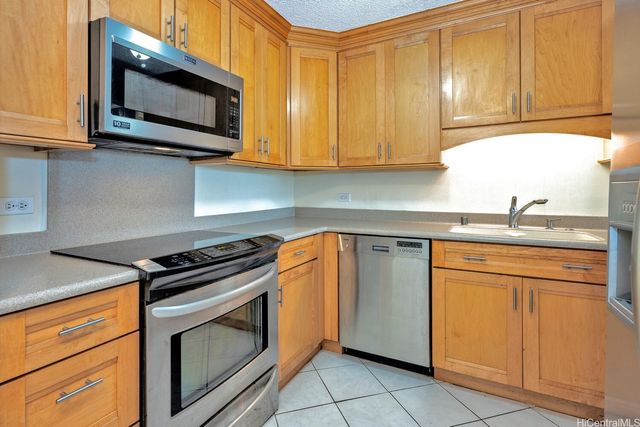 2575 Kuhio Avenue 1202, Honolulu, HI 96815