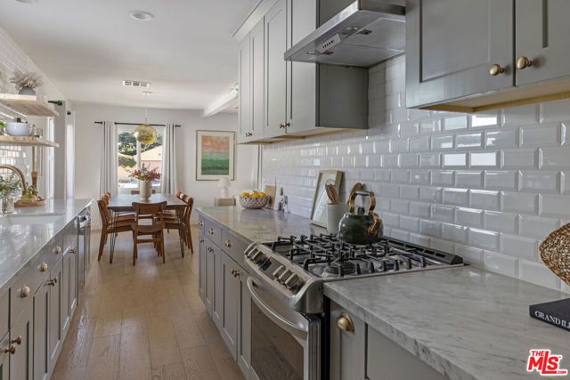 2589 El Sol Avenue, Altadena, CA 91001