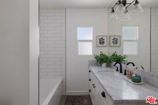 2589 El Sol Avenue, Altadena, CA 91001