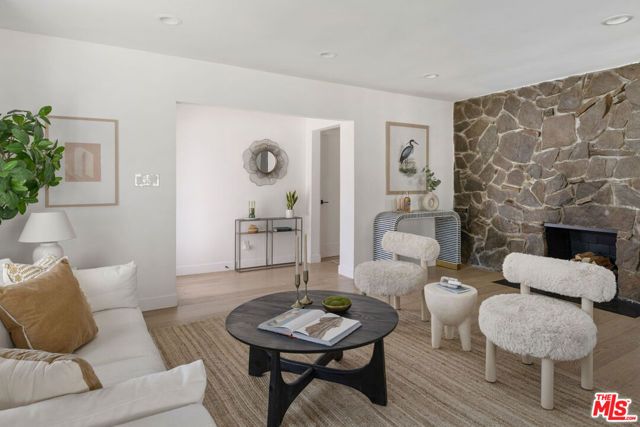 2589 El Sol Avenue, Altadena, CA 91001