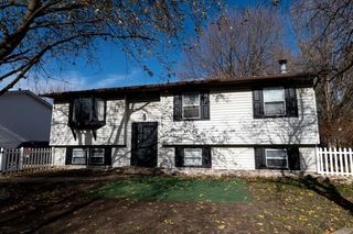 1952 Garland AVENUE, Waukesha, WI 53188