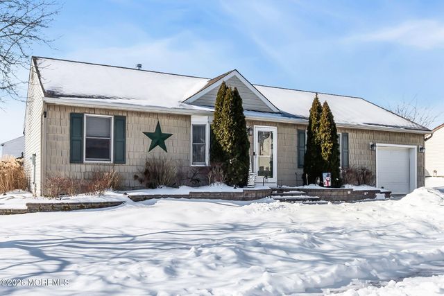 83 Georgetown Boulevard, Barnegat, NJ 08005