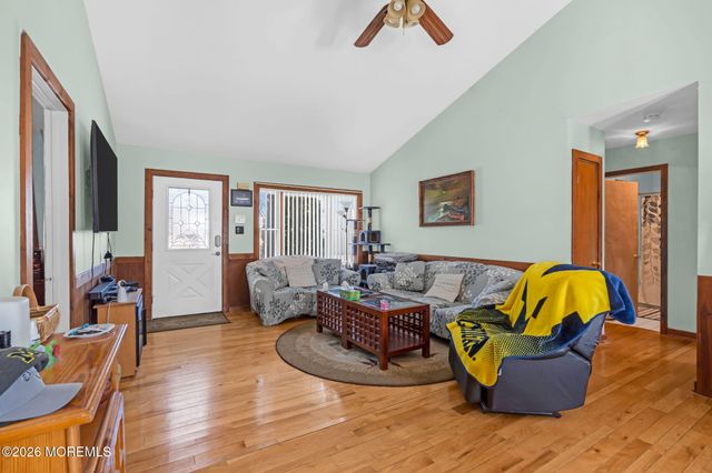 83 Georgetown Boulevard, Barnegat, NJ 08005