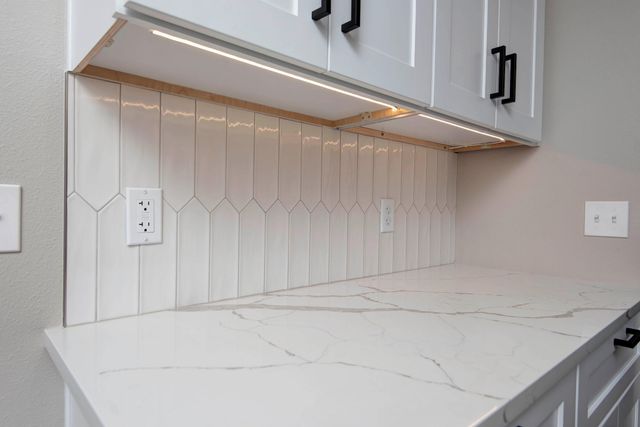 1197 W Warren Avenue, Ozark, MO 65721