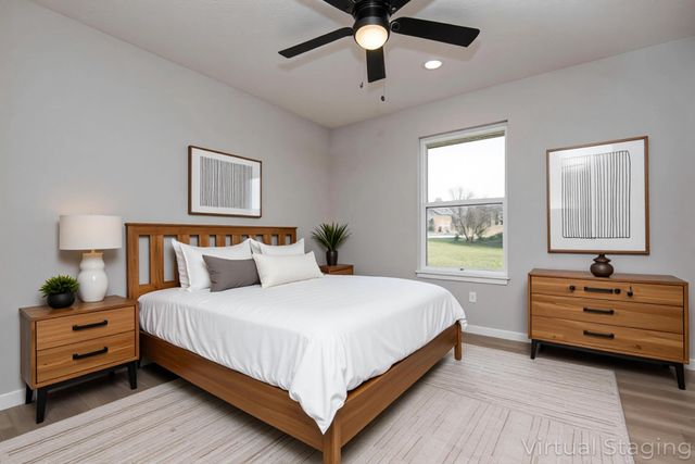 1197 W Warren Avenue, Ozark, MO 65721