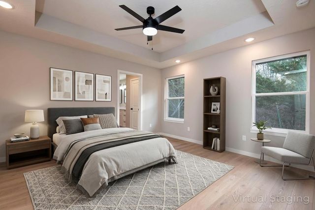 1197 W Warren Avenue, Ozark, MO 65721