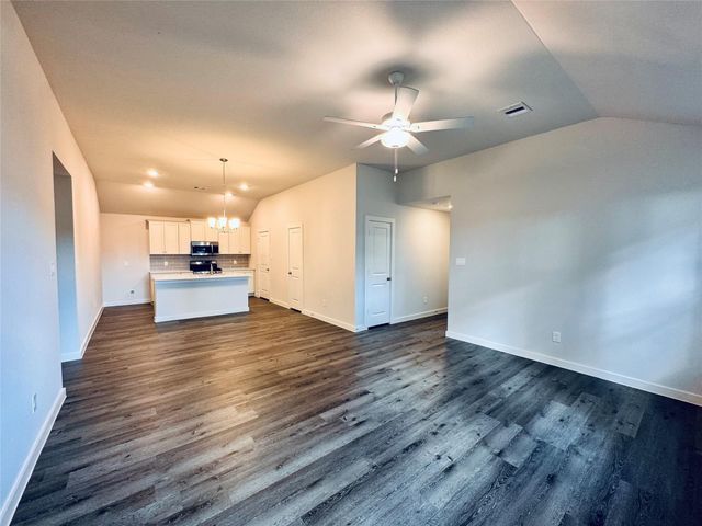 935 Road 5203, Cleveland, TX 77327