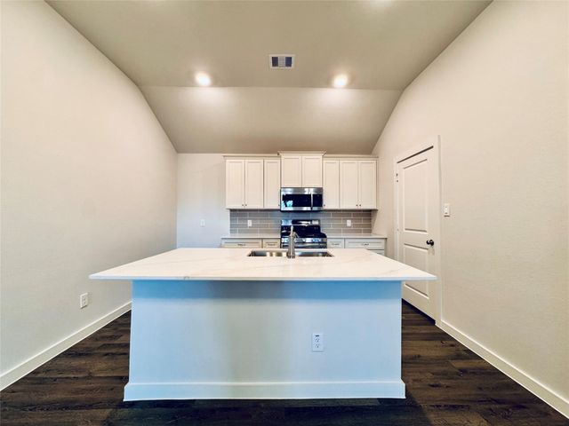 935 Road 5203, Cleveland, TX 77327