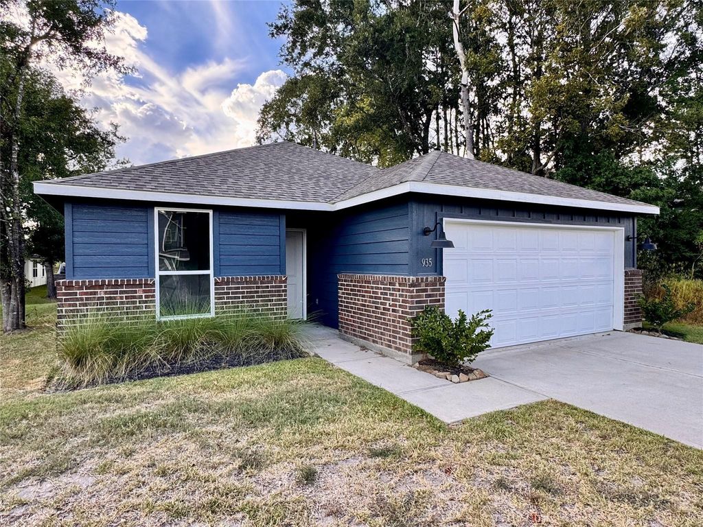 935 Road 5203, Cleveland, TX 77327