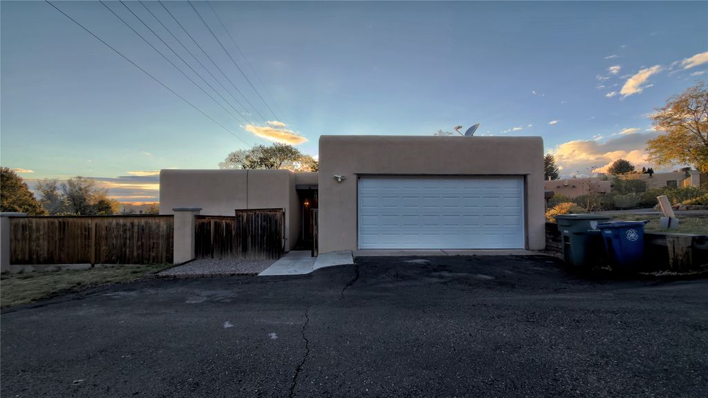 2816 Plaza Verde, Santa Fe, NM 87507