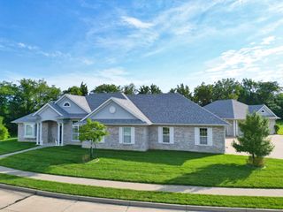3824 CANYON RIDGE DR, Columbia, MO 65202