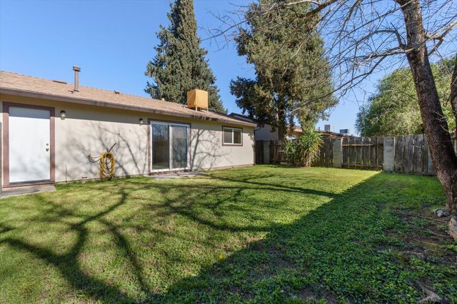 3524 Gardenia Street, Anderson, CA 96007