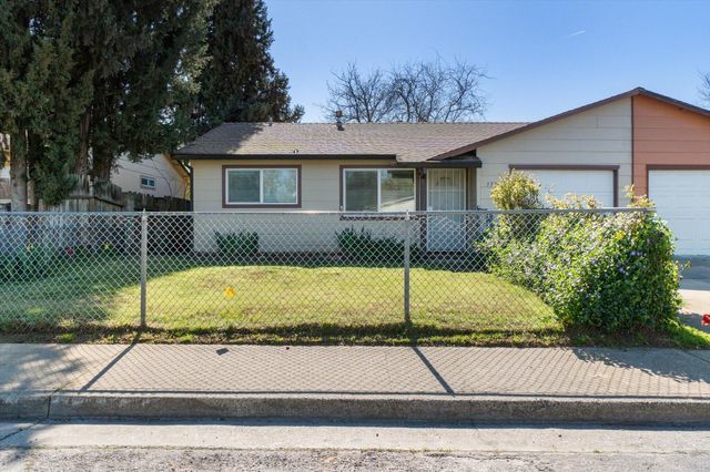 3524 Gardenia Street, Anderson, CA 96007