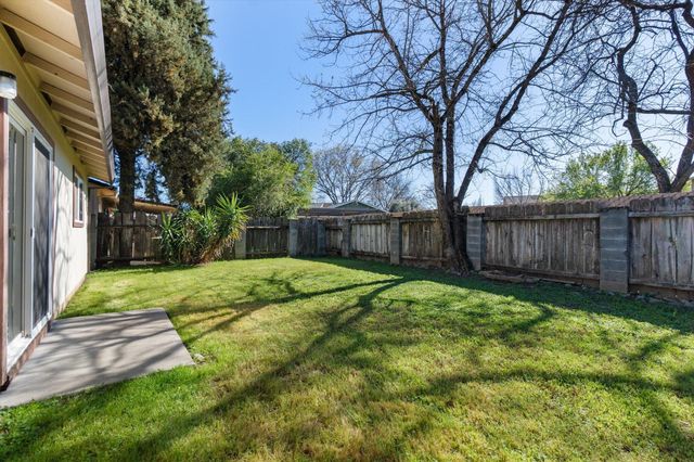 3524 Gardenia Street, Anderson, CA 96007