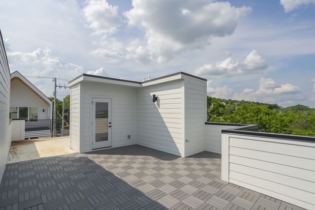 522 Cliff Cir, Nashville, TN 37218