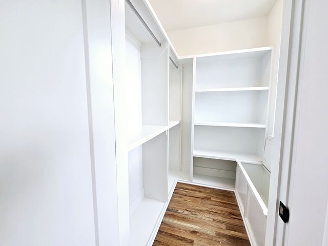 522 Cliff Cir, Nashville, TN 37218