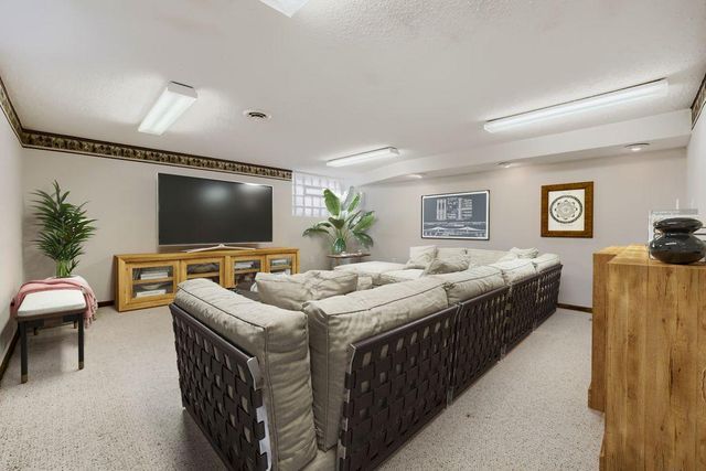 6260 Brooklyn Drive, Brooklyn Center, MN 55430