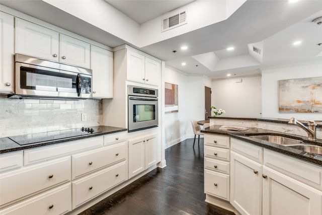 5909 Luther Lane 1006, Dallas, TX 75225