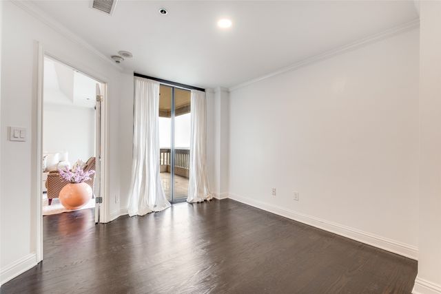 5909 Luther Lane 1006, Dallas, TX 75225