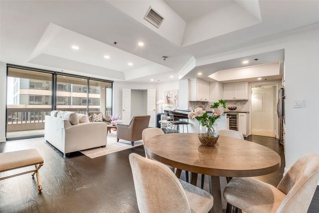 5909 Luther Lane 1006, Dallas, TX 75225