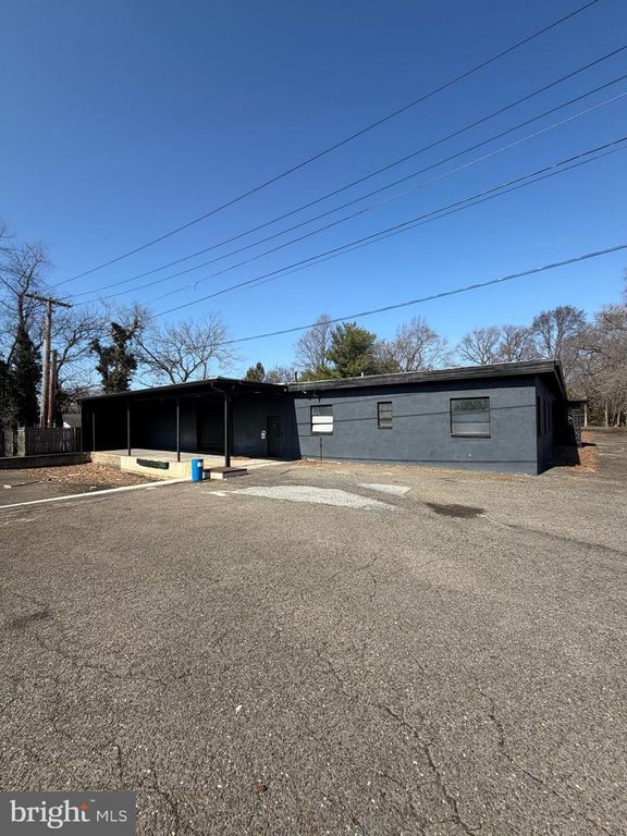 62 SUBURBAN BLVD, Delran, NJ 08075