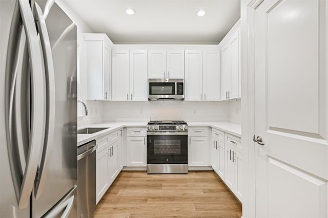 2311 Mary Moody Northern Street, Galveston, TX 77551