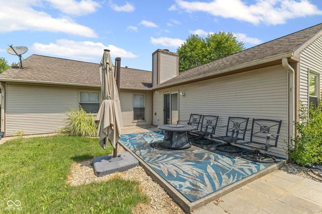 6433 Southern Lakes Drive N, Indianapolis, IN 46237