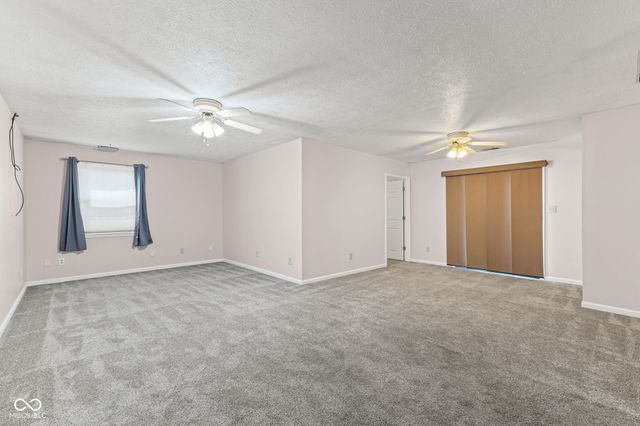 6433 Southern Lakes Drive N, Indianapolis, IN 46237