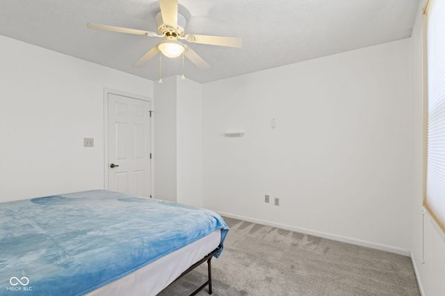 6433 Southern Lakes Drive N, Indianapolis, IN 46237