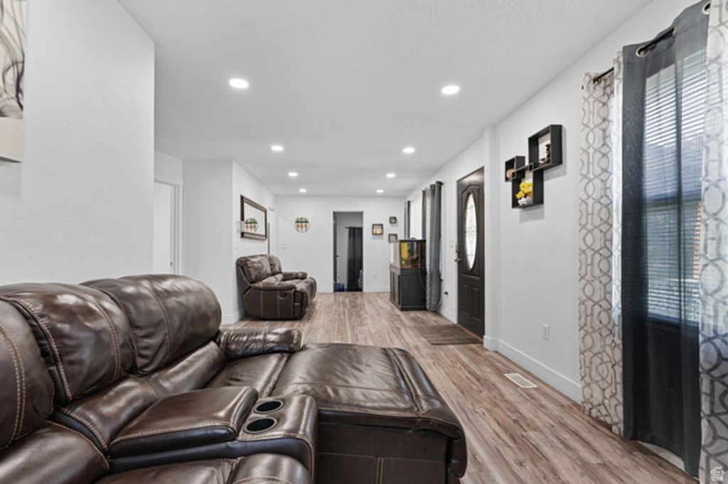 4283 W 5615 S, Kearns, UT 84118 — photo 4