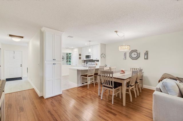 5452 Poppy Place D, Delray Beach, FL 33484