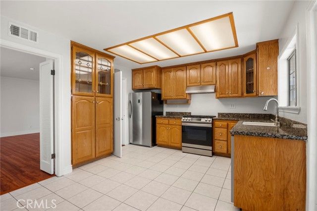 5562 Thelma Avenue, La Palma, CA 90623