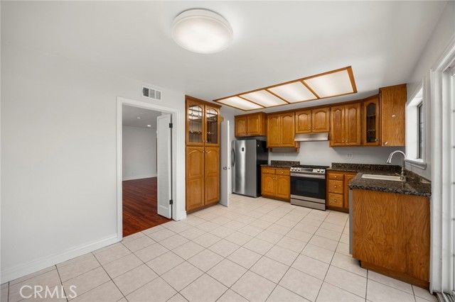 5562 Thelma Avenue, La Palma, CA 90623