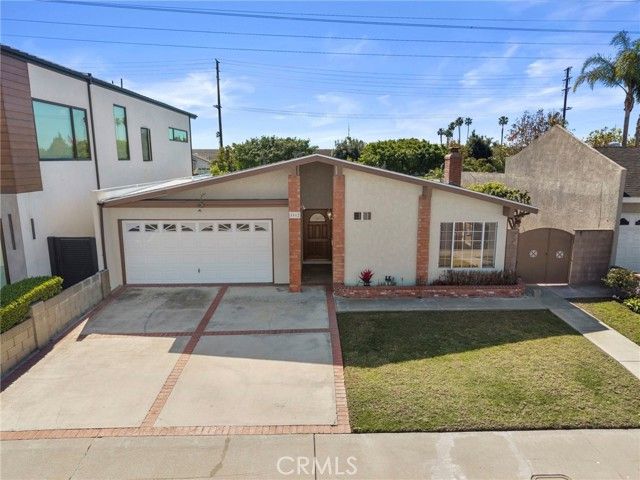 5562 Thelma Avenue, La Palma, CA 90623