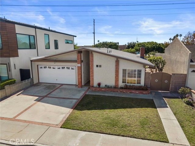 5562 Thelma Avenue, La Palma, CA 90623