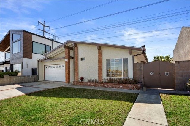 5562 Thelma Avenue, La Palma, CA 90623