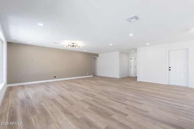 4816 W COCHISE Drive, Glendale, AZ 85302