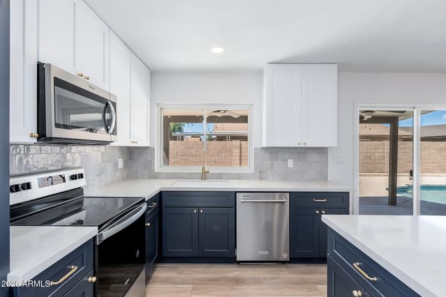 4816 W COCHISE Drive, Glendale, AZ 85302