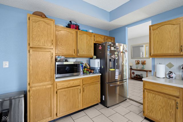 3087 Rolling Knoll Lane, Columbus, IN 47201