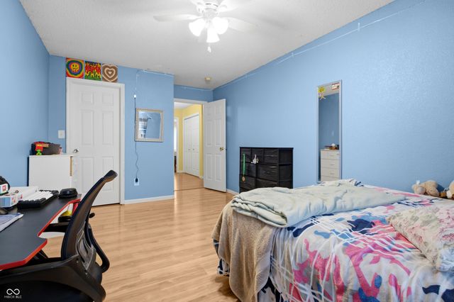 3087 Rolling Knoll Lane, Columbus, IN 47201